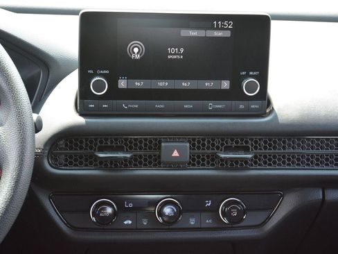Used 2024 Honda HR-V LX image 12