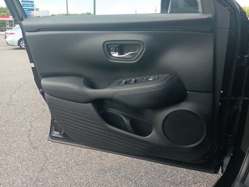 Used 2023 Honda HR-V EX-L image 27