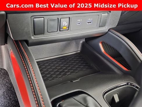 New 2025 Nissan Frontier PRO-4X w/ Interior Protection Package AWD/4WD image 18