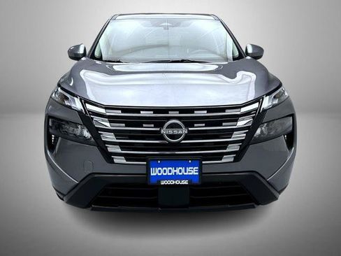 Certified 2025 Nissan Rogue SV AWD/4WD image 2