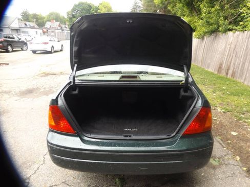 Used 2002 Toyota Avalon XLS FWD image 4