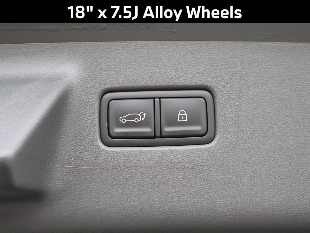 Used 2026 Hyundai Santa Fe SEL AWD/4WD image 18