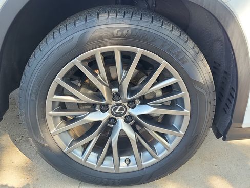 Used 2020 Lexus RX 350 F Sport w/ Accessory Package AWD/4WD image 21