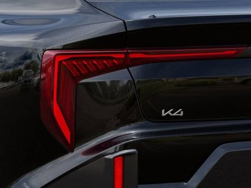Certified 2025 Kia K4 GT-Line w/ GT-Line Premium Package FWD image 11