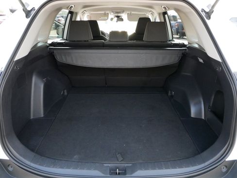 Certified 2021 Toyota RAV4 LE AWD/4WD image 18