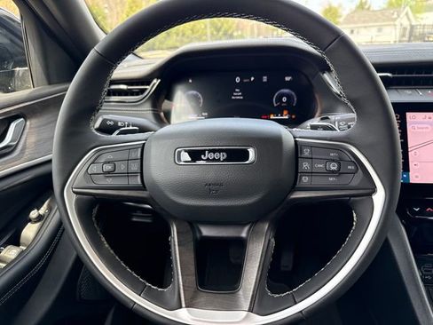 New 2026 Jeep Grand Cherokee L 4WD image 23