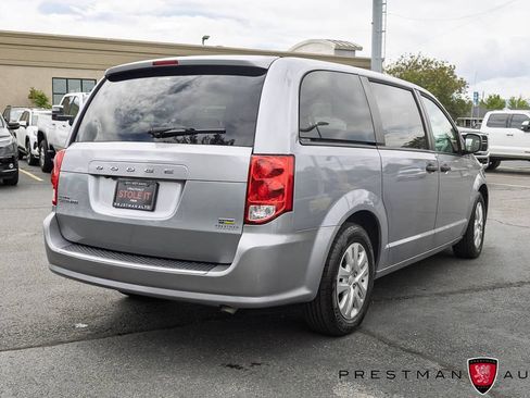 Used 2019 Dodge Grand Caravan SE FWD image 15