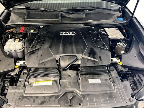 Used 2021 Audi Q8 Premium Plus w/ Premium Plus Package AWD/4WD image 27
