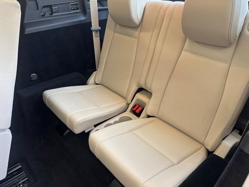 Used 2024 Mercedes-Benz GLE 350 4MATIC image 34