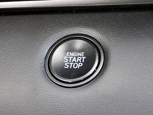 Used 2025 Hyundai Elantra Sport w/ Cargo Package FWD image 28