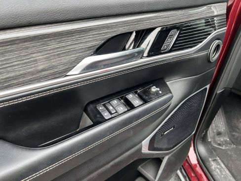 Used 2022 Jeep Wagoneer Series II image 16