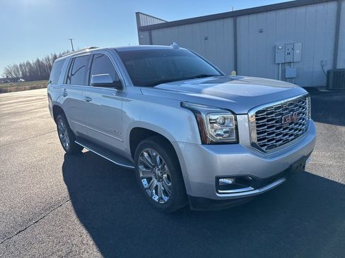 Used 2018 GMC Yukon Denali image 3
