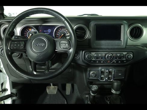 Used 2021 Jeep Wrangler Unlimited Sport image 14