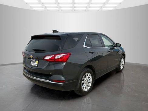 Used 2019 Chevrolet Equinox LT w/ Driver Convenience Package image 4