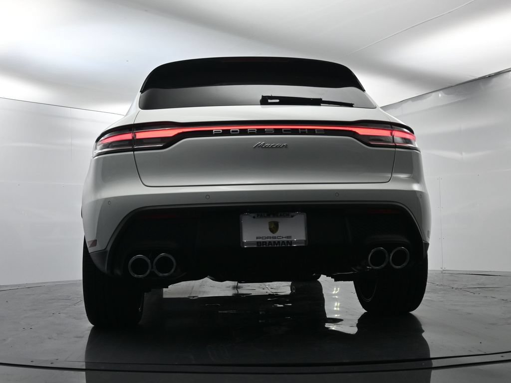 Certified 2026 Porsche Macan AWD/4WD image 27