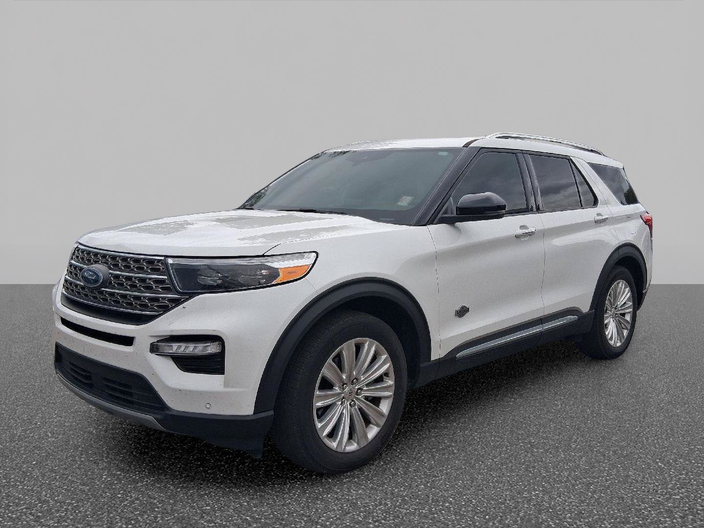Used 2024 Ford Explorer King Ranch w/ Technology Package RWD image 1