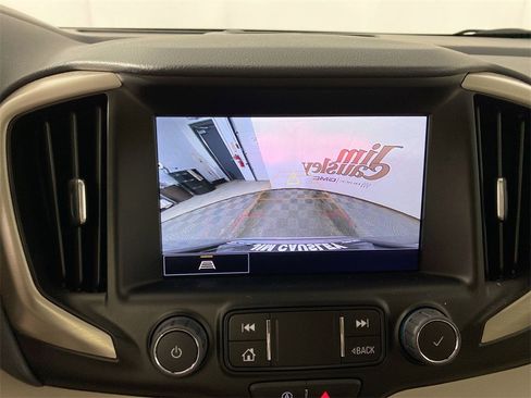 Used 2023 GMC Terrain Denali image 17