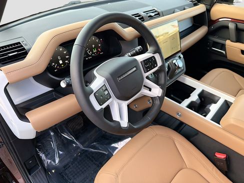 New 2026 Land Rover Defender 130 X-Dynamic SE image 26