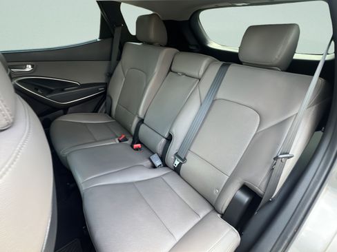 Used 2017 Hyundai Santa Fe Sport FWD image 10