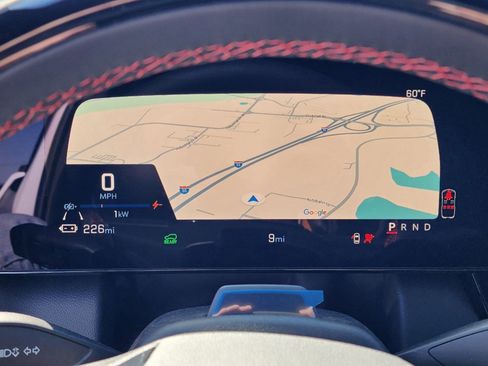 New 2025 Chevrolet Equinox EV RS image 11