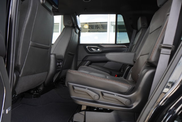 Used 2024 Chevrolet Tahoe High Country w/ Advanced Technology Package AWD/4WD image 27
