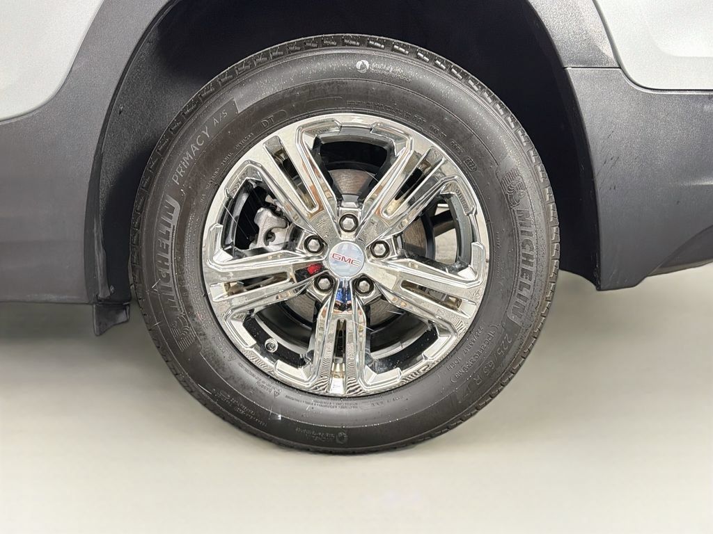 Used 2023 GMC Terrain SLE w/ Driver Convenience Package FWD image 31