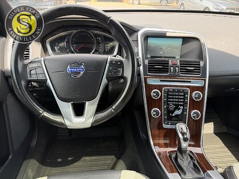 Used 2015 Volvo XC60 T6 AWD/4WD image 27