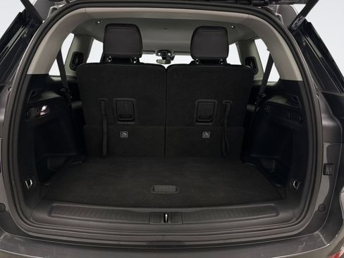 Used 2023 Jeep Grand Cherokee L Limited w/ Black Appearance Package image 22