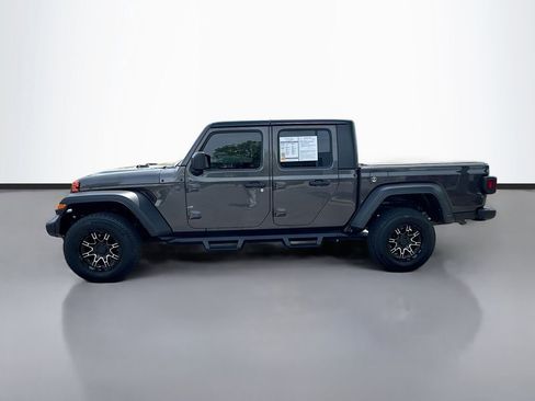 Used 2022 Jeep Gladiator Sport image 4