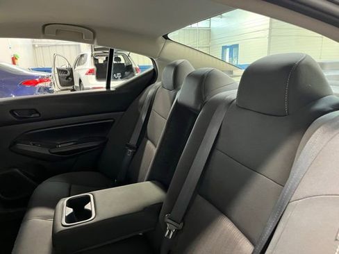 Used 2024 Nissan Altima 2.5 SV FWD image 18
