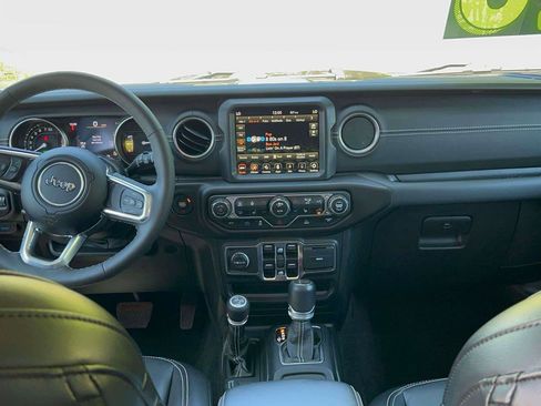 Used 2023 Jeep Wrangler Unlimited Sahara w/ Cold Weather Group AWD/4WD image 28