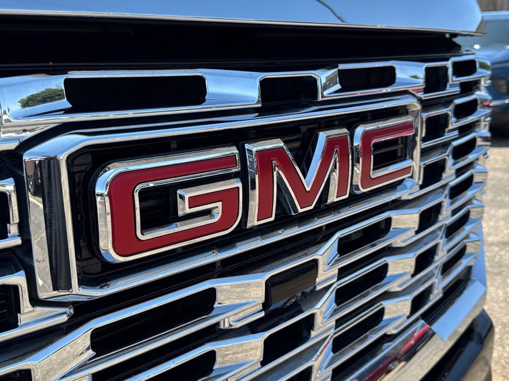 Used 2024 GMC Sierra 3500 Denali w/ Denali Reserve Package AWD/4WD image 59