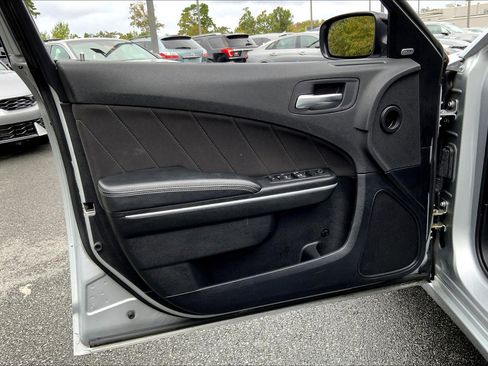 Used 2023 Dodge Charger SXT image 25