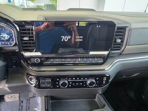 Used 2023 Chevrolet Silverado 1500 ZR2 w/ Technology Package AWD/4WD image 31