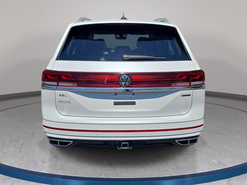 Certified 2024 Volkswagen Atlas SEL Premium R-Line AWD/4WD image 6