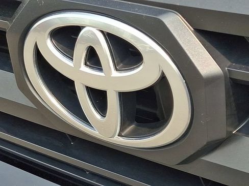 Certified 2025 Toyota Tacoma SR AWD/4WD image 10