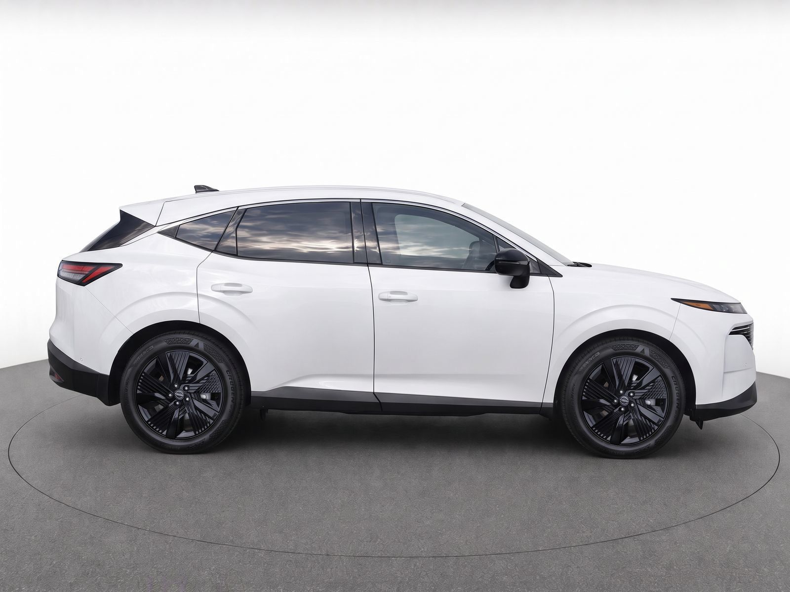 Used 2025 Nissan Murano SV AWD/4WD image 8