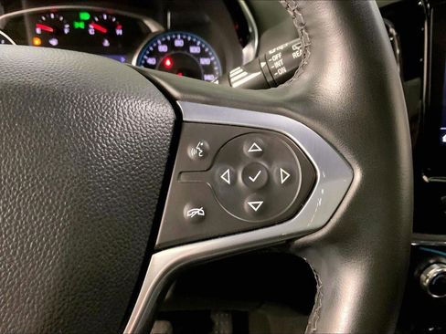 Used 2023 Chevrolet Traverse LT image 19