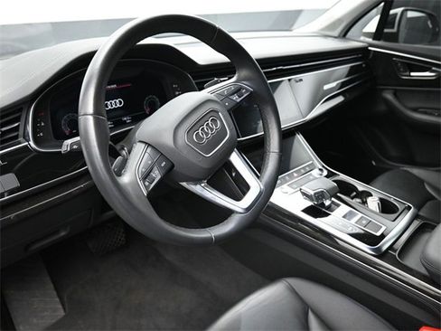 Used 2023 Audi Q7 3.0T Premium Plus image 13