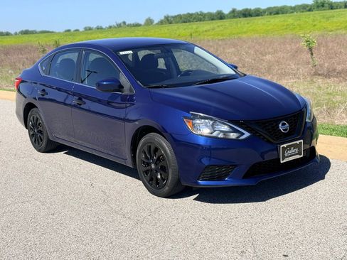 Used 2018 Nissan Sentra SV FWD image 32