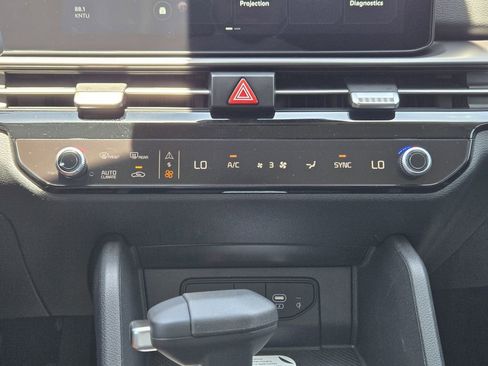 New 2026 Kia Sportage EX FWD image 16