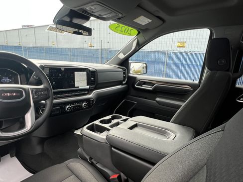 Used 2025 GMC Sierra 1500 Elevation AWD/4WD image 18