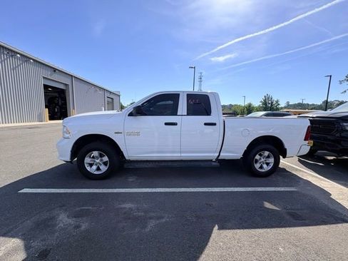 Used 2016 RAM 1500 Express AWD/4WD image 2