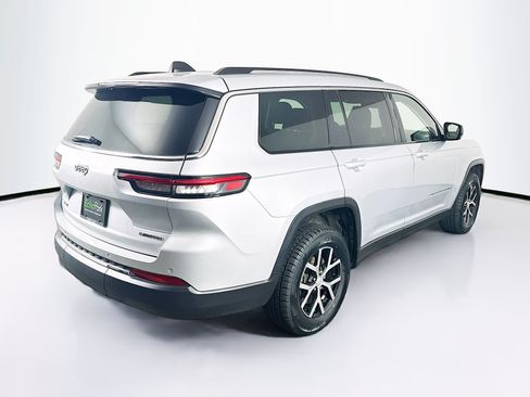 Used 2023 Jeep Grand Cherokee L Limited AWD/4WD image 9