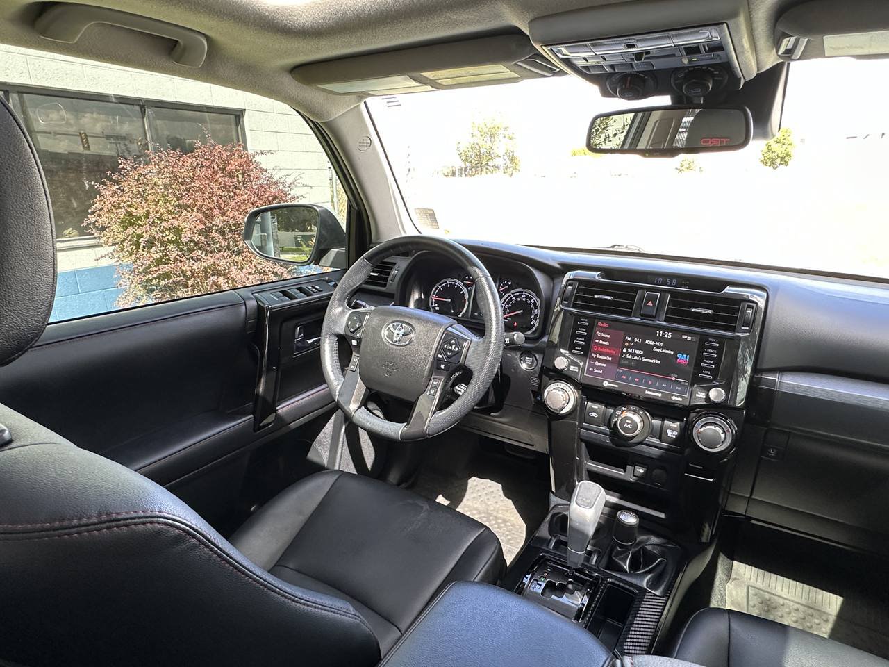 Used 2023 Toyota 4Runner TRD Off-Road Premium w/ Off Road Premium Plus Package AWD/4WD image 28