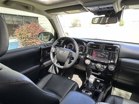 Used 2023 Toyota 4Runner TRD Off-Road Premium w/ Off Road Premium Plus Package AWD/4WD image 28