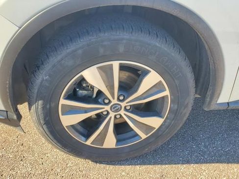 Used 2023 Nissan Murano SV image 9