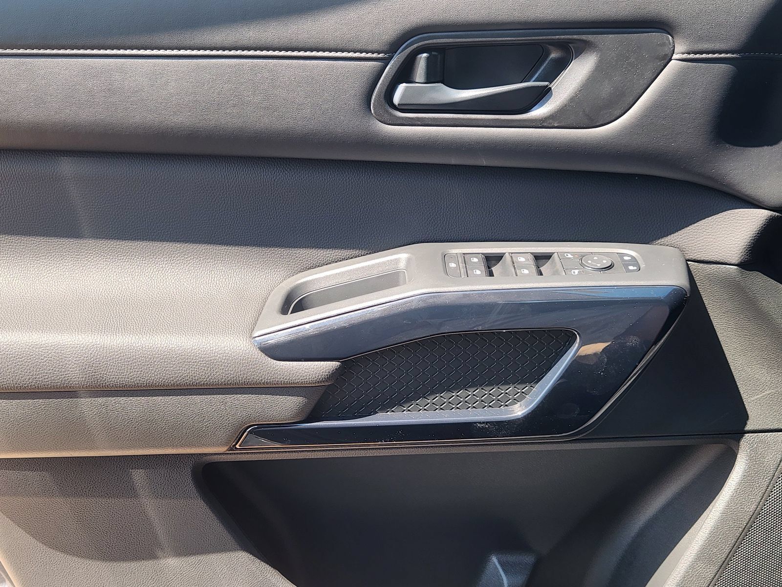 New 2026 Nissan Pathfinder SV FWD image 21