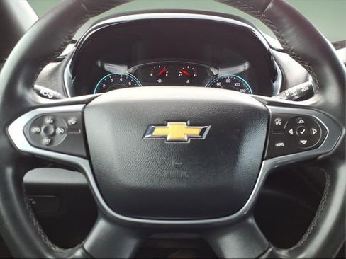 Used 2023 Chevrolet Traverse LT image 28