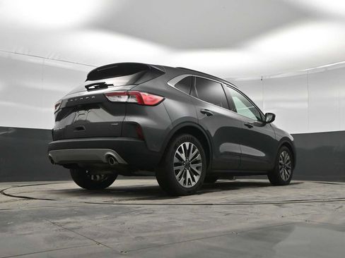 Used 2021 Ford Escape Titanium image 36